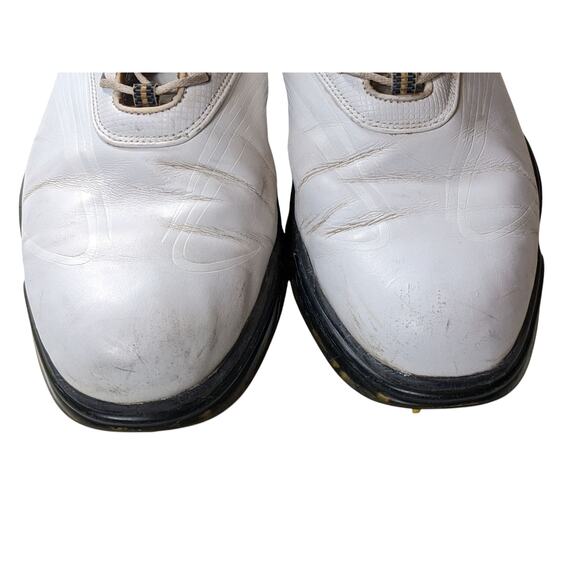 FootJoy Golf Shoes Mens 10W White Leather Classic Spiked Cleats Flex Zone 53163